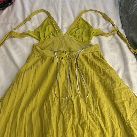 Lulu’s MIDI Dress - Picture 3 of 4